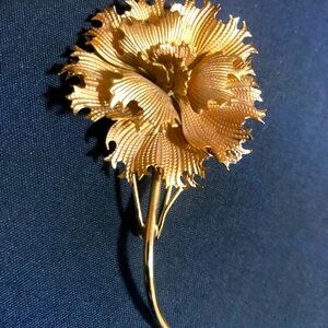 Vintage custom design pin brooch